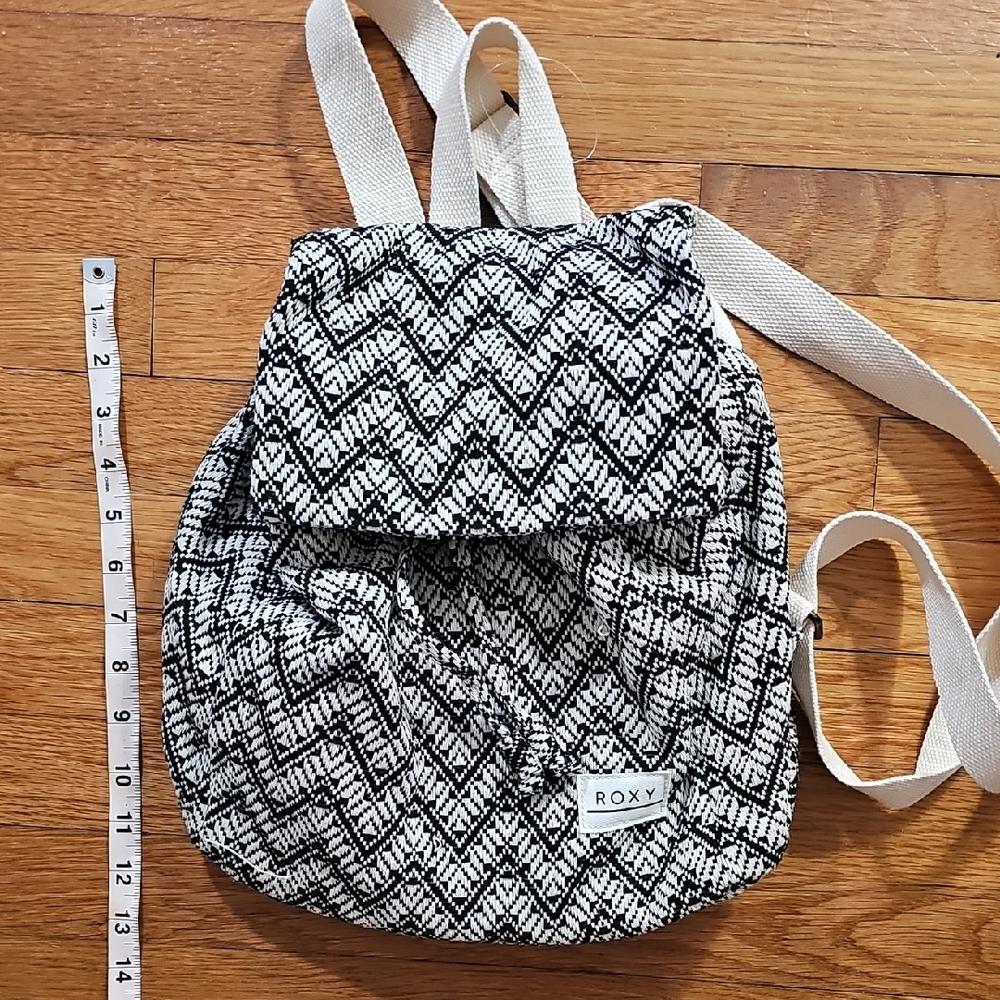 Roxy Zigzag Patterned Backpack in Black and Cream - image 1